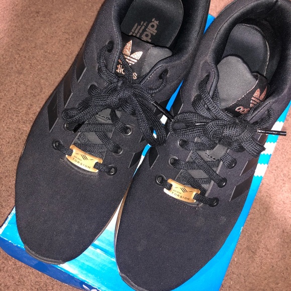 Women adidas - Picture 1 of 4